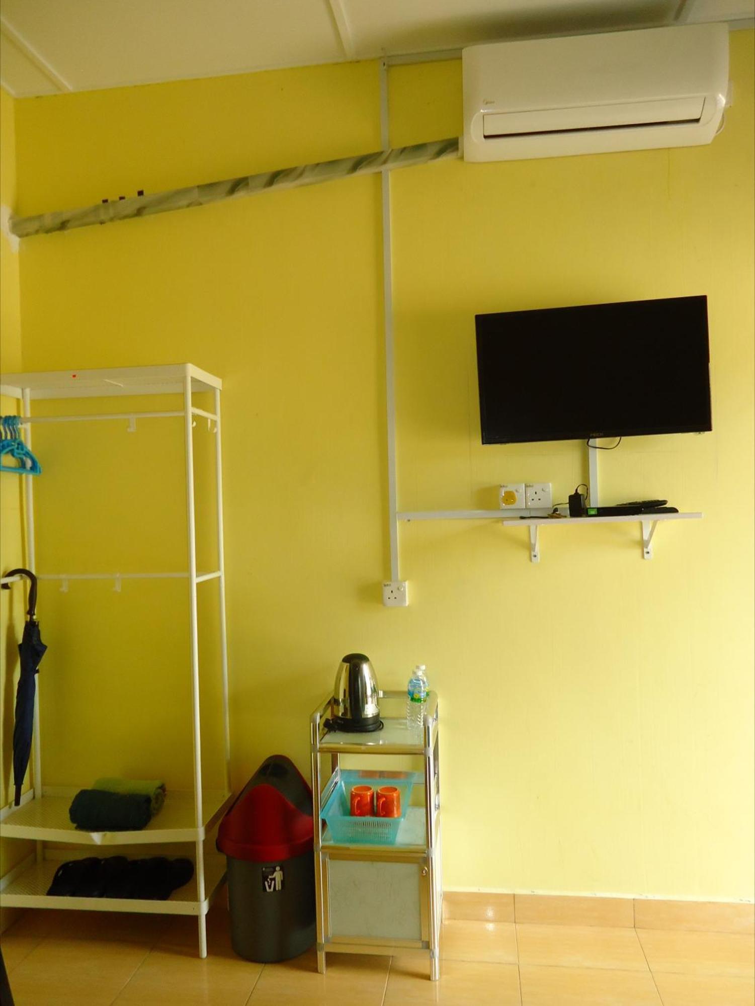 D'Pinggir Guest Room Kuala Tahan Exterior photo